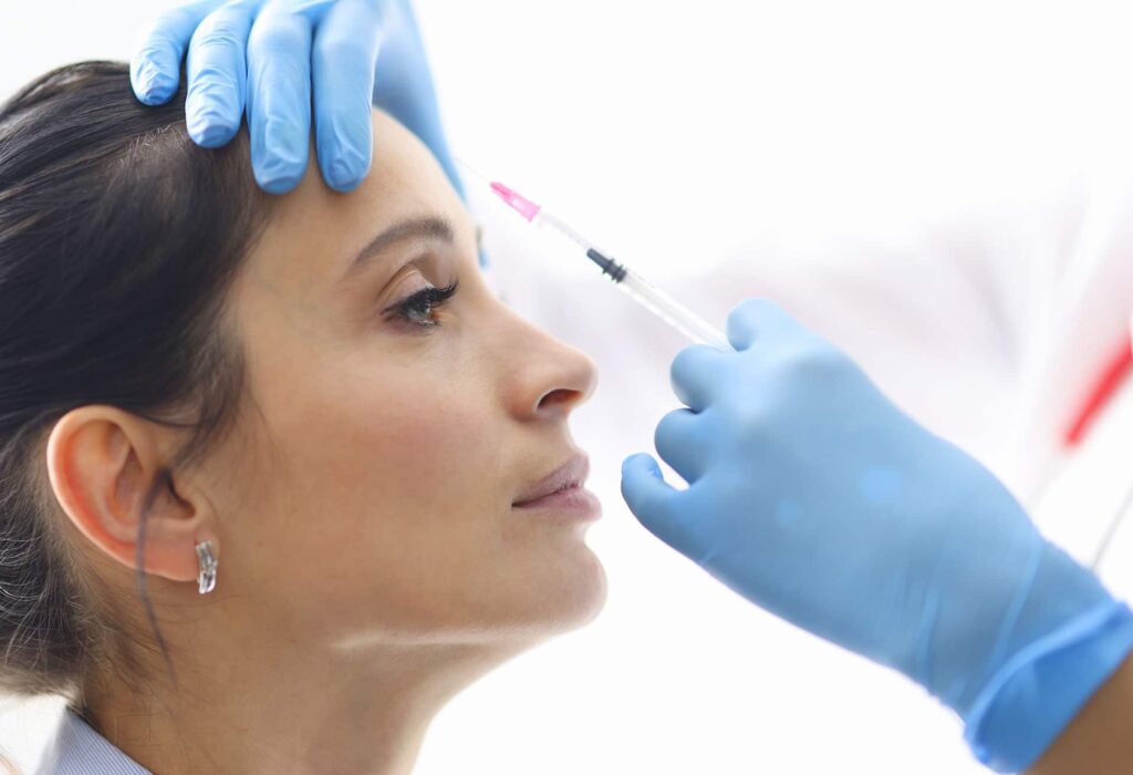 Injections de Botox supprimer ride du lion à Paris L